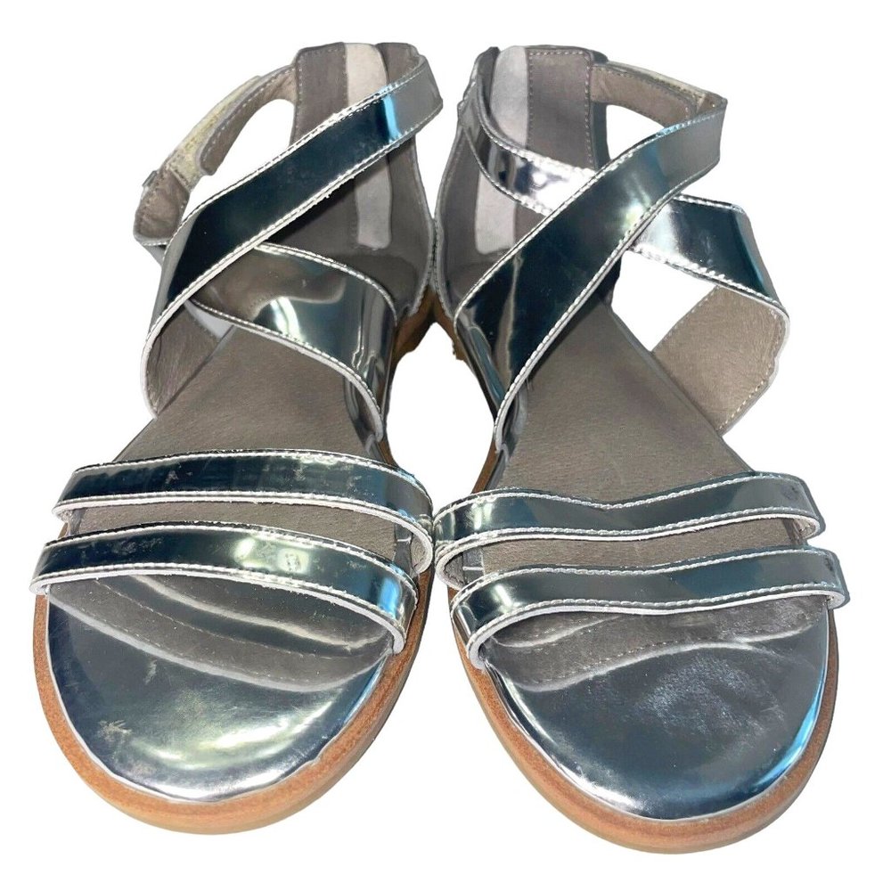 Eileen Fisher Cici Sandals Womens 6.5 Leather Silver Metallic Strappy Zi…